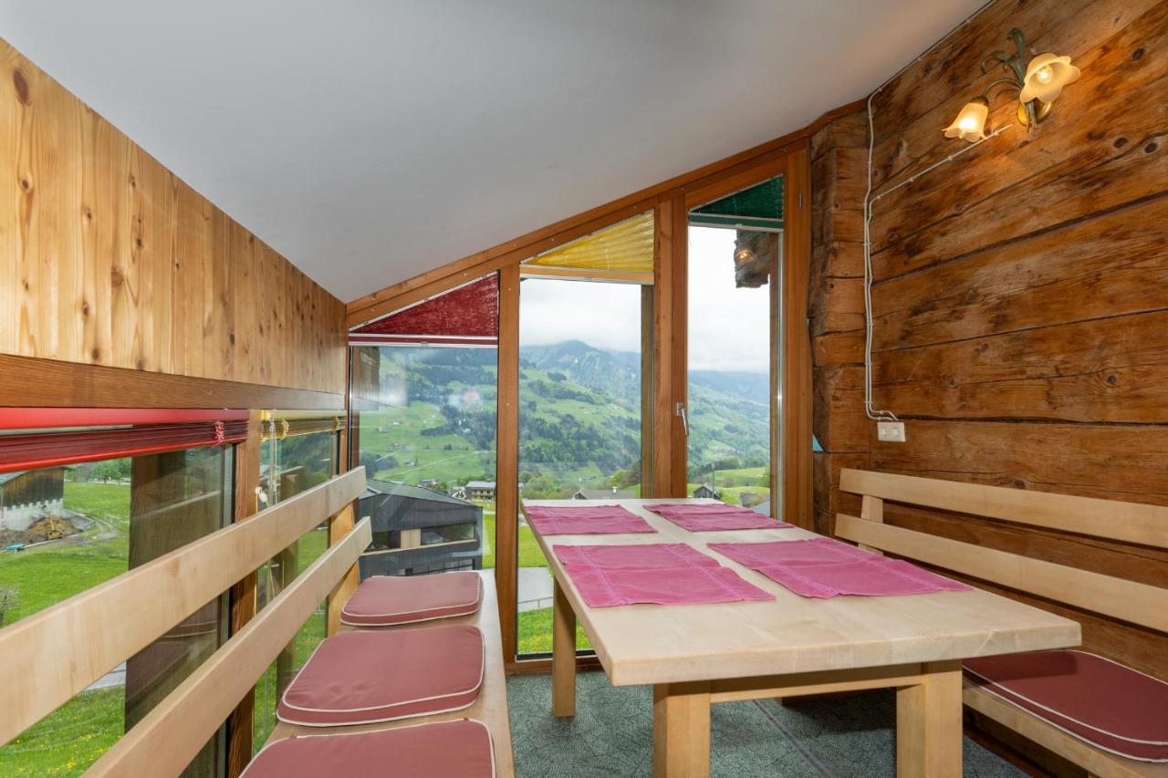 Apartamento Haus Holzwurm Raggal Exterior foto