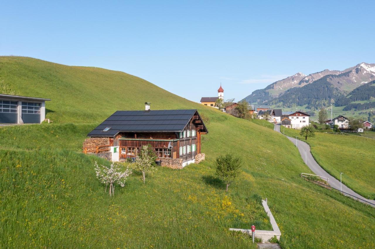 Apartamento Haus Holzwurm Raggal Exterior foto