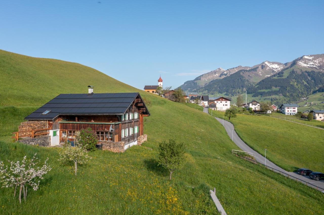 Apartamento Haus Holzwurm Raggal Exterior foto